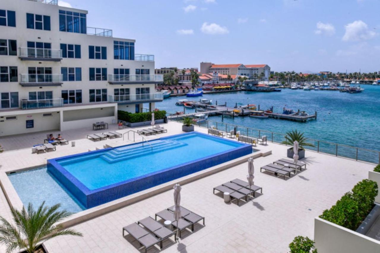 Stylish Luxury Condo, Central Location, Ocean View, Pool, Gym Ораньестад Экстерьер фото