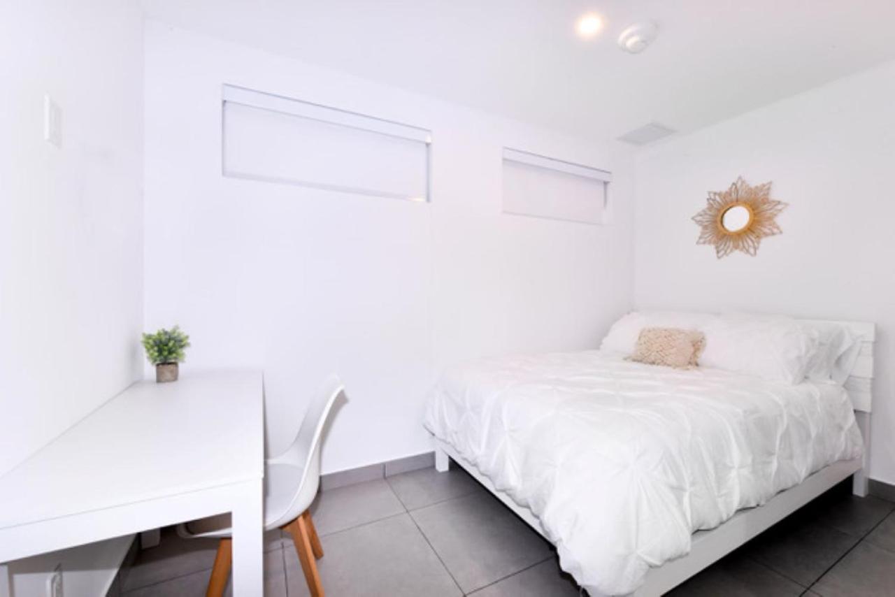 Stylish Luxury Condo, Central Location, Ocean View, Pool, Gym Ораньестад Экстерьер фото