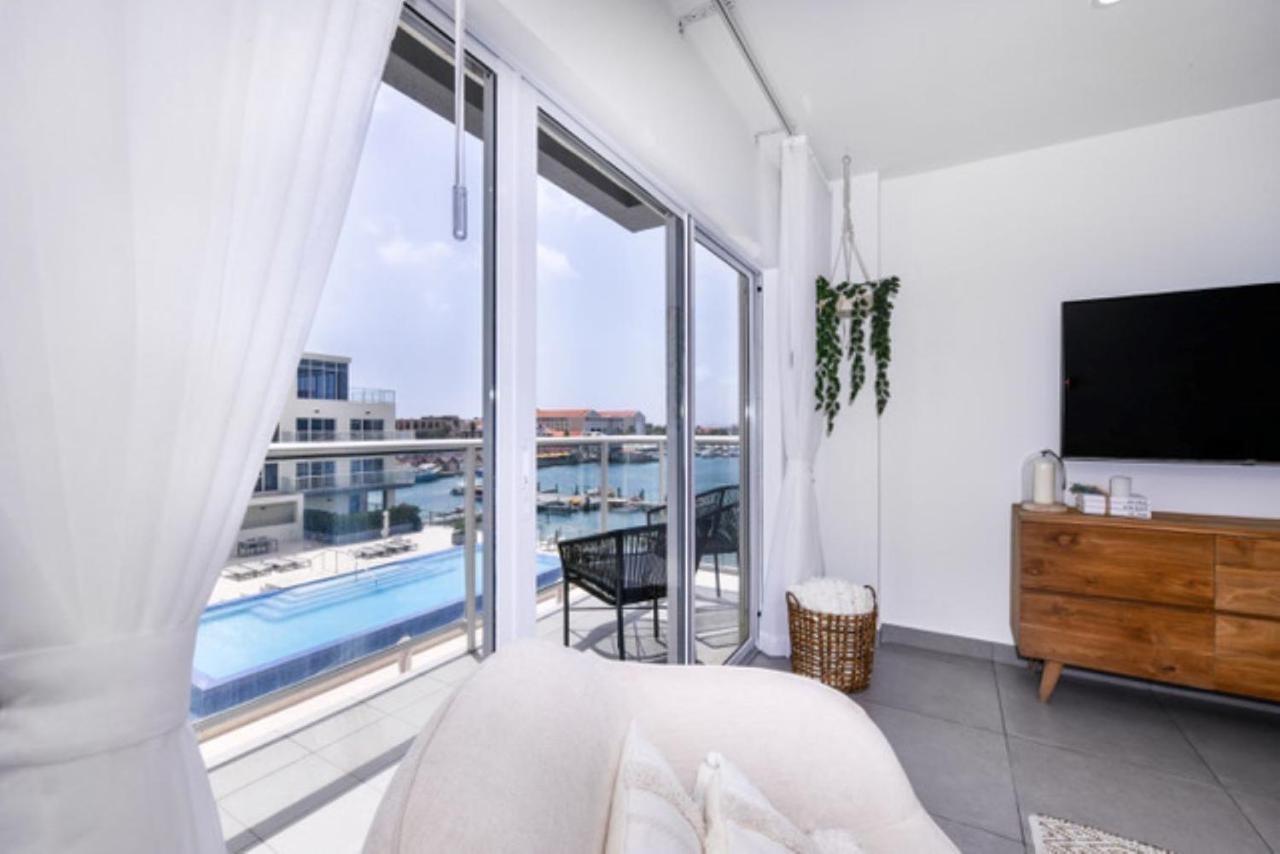 Stylish Luxury Condo, Central Location, Ocean View, Pool, Gym Ораньестад Экстерьер фото